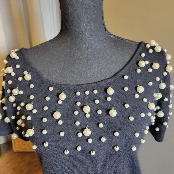 VINTAGE ANNE KLEIN 2 WOOL AND ANGORA SWEATER DRESS WITH PEARLS - Picture 6 of 10